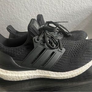 adidas black ultraboost